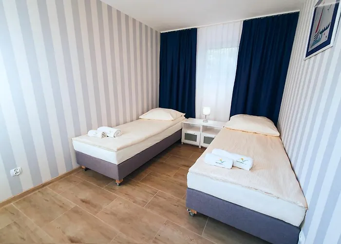 Polwysep Natura Tour ياستارنيا